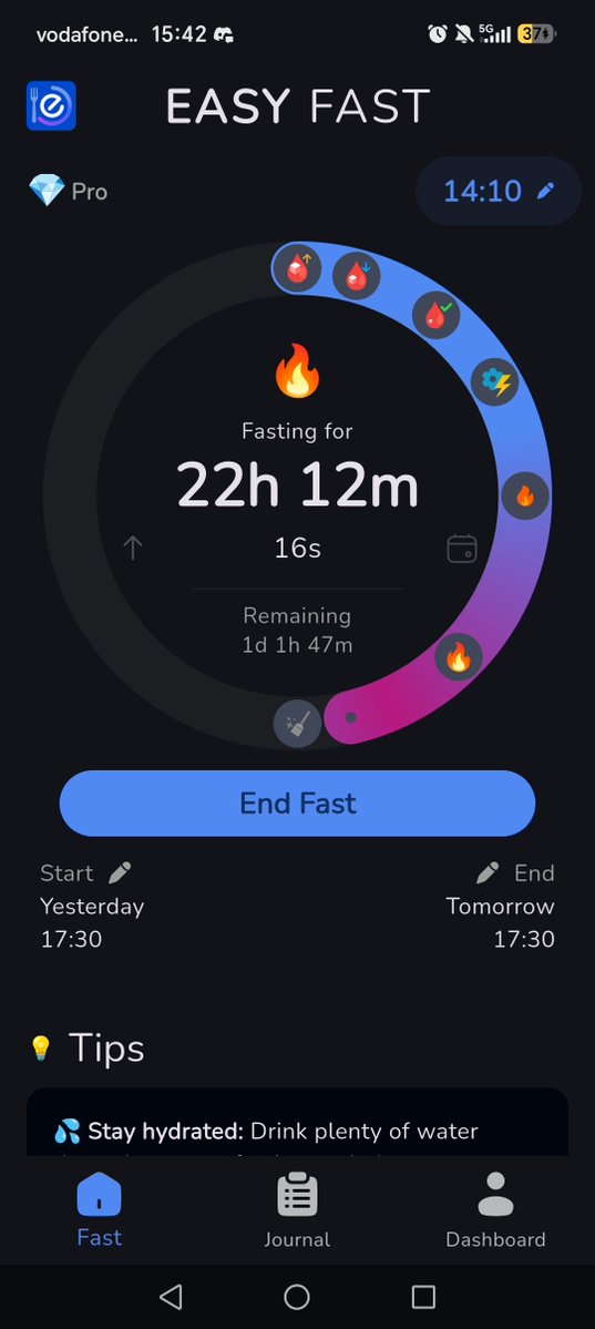 ScriptedFall's tweet photo. should i eat dinner when it hits 24 hours then do another 24 hours.. cause i think im getting ill again and i haven't had hashbrowns in so long.. https://t.co/o4DuMOGn5H
