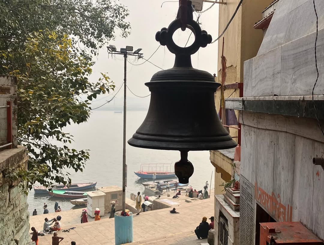 SandiLogindu7's tweet photo. In Banaras’s vibrant streets, every corner tells a story of tradition, devotion, and timeless beauty. https://t.co/B0pibV7h6i
