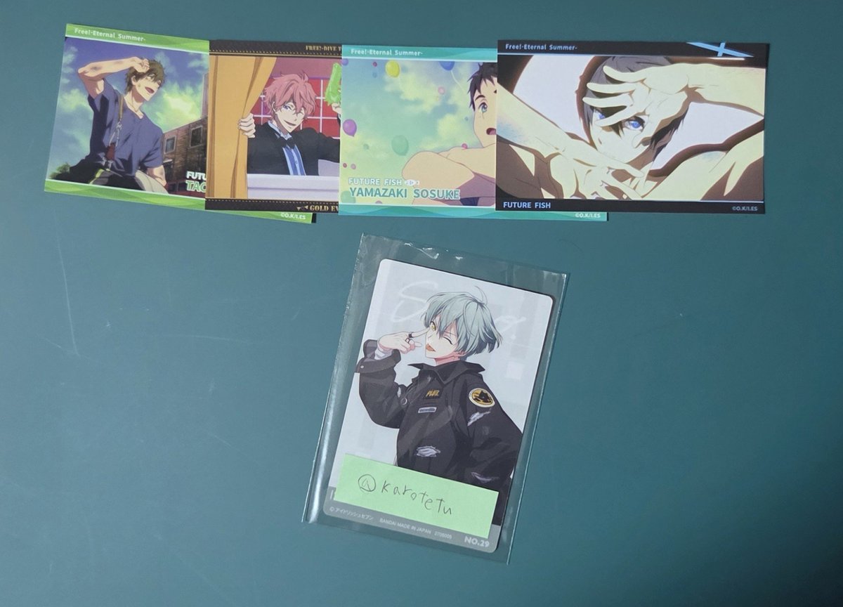 karotetu's tweet photo. 【交換】Free! ブロマイドコレクション　Ending Scene

譲⇒画像1～3

求⇒画像4 

コンプ目的のため、4枚纏めて交換していただける方のみ。
都内手渡し可能です。 https://t.co/6pRIQdHlrO