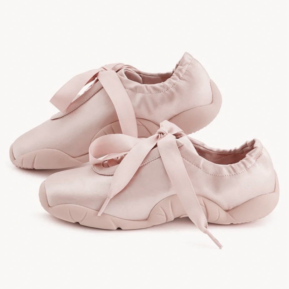 glirttery's tweet photo. jw pei ‘flavia’ ballerina sneakers https://t.co/oIh9peucJE