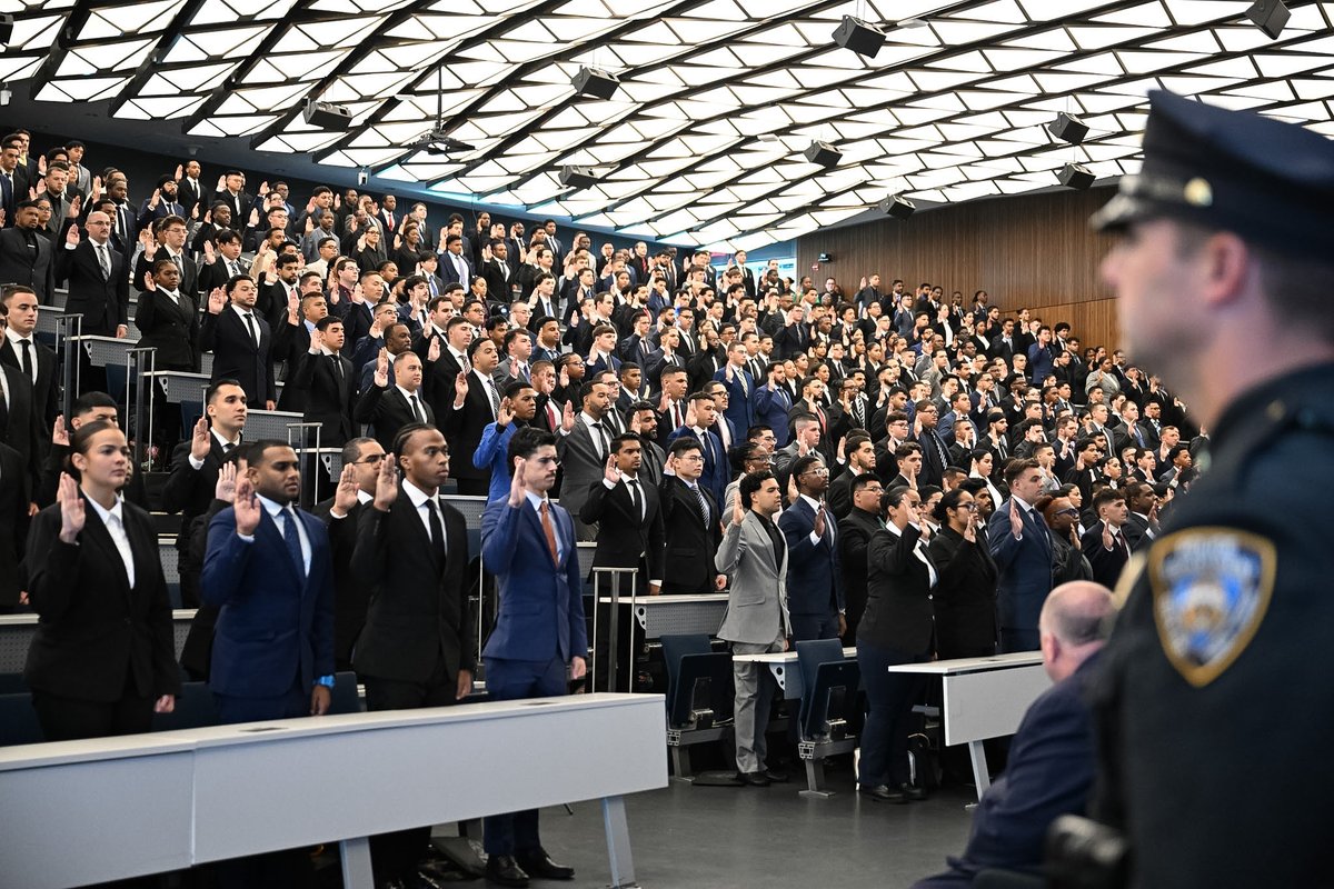 NYPDPC's tweet photo. Today, the NYPD welcomed 755 new recruits to the Police Academy, men and women from all different backgrounds who took an oath to serve and protect this city.

Among them is Sabbir Ahmed, whose brother-in-law, Detective Didarul Islam, was killed in the line of duty last summer. Even after experiencing such a tremendous loss, Sabbir still chose to step forward and join the NYPD — that is the nobility of this profession.

Congratulations to all our new recruits!