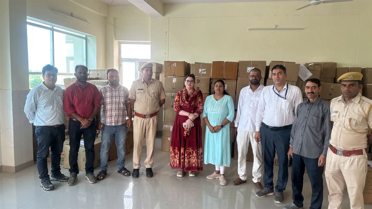 DIPRRajasthan's tweet photo. बयाना के खटनावाली गांव में औषधि नियंत्रण विभाग की बड़ी कार्रवाई

सूखे कुएं से करीब 5 करोड़ रुपये की दवाइयों का जखीरा जब्त

274 कार्टून दवाइयां बरामद, गुणवत्ता जांच के लिए 10 नमूने लिए

https://t.co/yHRWONrbWY https://t.co/RBeqoOidoy