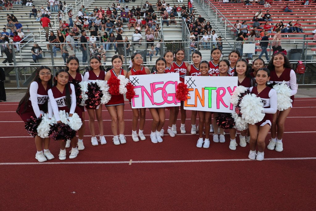 ClevelandISDTX's tweet photo. ‼️Cleveland, TX let's come together and help Cleveland ISD win 💲1 million dollars from @tmobile Friday Night Lights Campaign‼️

Post you Cleveland ISD content, tag TMobile, and use #Entry #FN5GL

#ClevelandISD #ClevelandIndians #Entry #FN5GL https://t.co/nTbjtT96RR