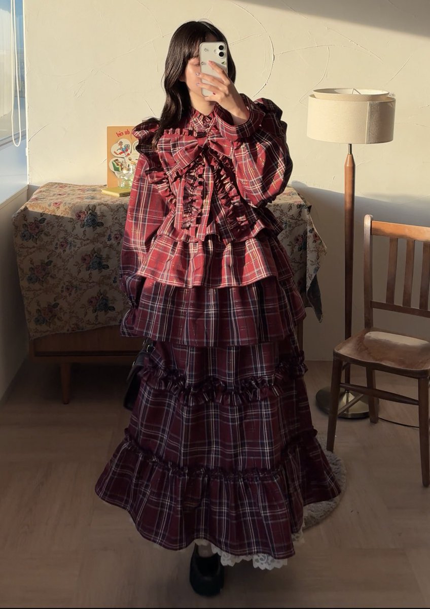 merrygorandchan's tweet photo. ZOZOで買えちゃう
赤チェックのフリルワンピース🪡

#日常垢　#日常垢さんと繋がりたい https://t.co/uh9RNei39E
