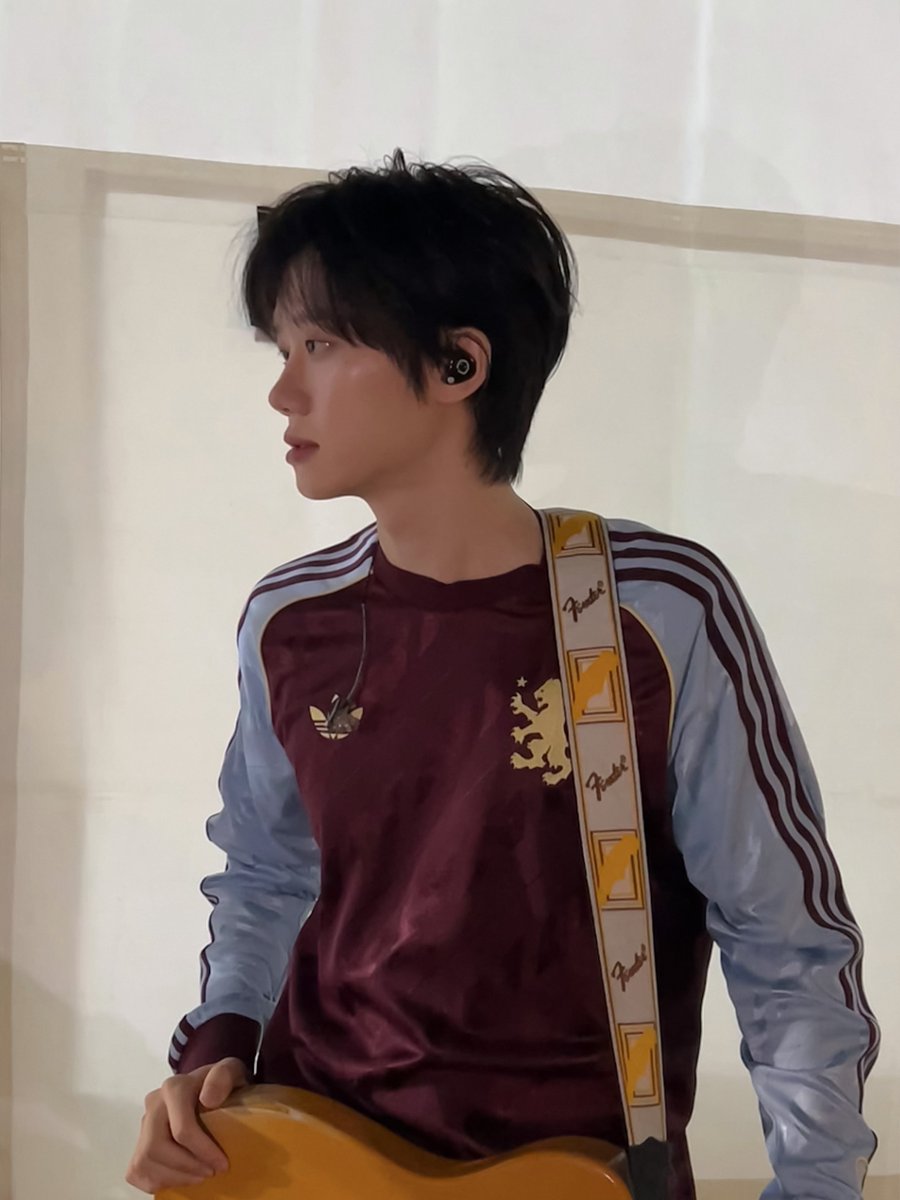fraindaeyo's tweet photo. tolong kasih tau kau berguru pose ke siapa, mau ku ucapin makasih banyak-banyak 🫶🏻🫶🏻 https://t.co/1TxKdYIqDj