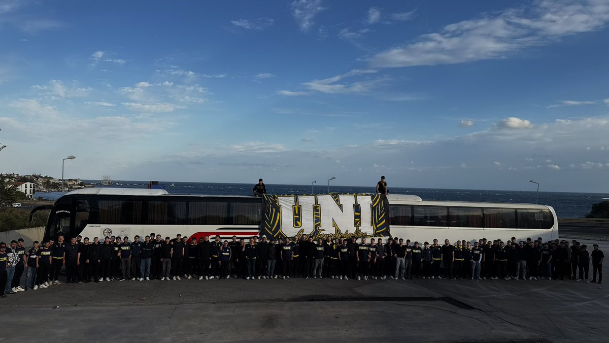 unigfborg's tweet photo. SEVMESİNİ BİLENE FENERBAHÇE HER YERDE! #UNIGFB

UNIGFB İstanbul temsilciliklerimizle beraber, Fenerbahçe Alt Yapı Voleybol Takımımızı desteklemek için Tekirdağ yolundayız. https://t.co/P1CdEFJLYk