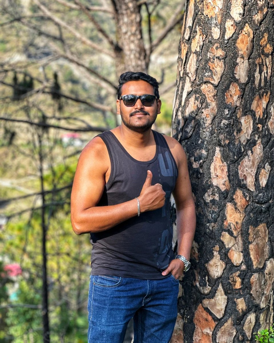 Aleee_f's tweet photo. दुनिया एक किताब है
और जो यात्रा नहीं करते हैं
वे केवल एक पन्ना ही पढ़ते हैं! #safarnama #safar #shayari #zindagi #world #worldtraveler #travelingram #traveladdict #travelstyle #style #photography #portrait #filmphotography #instagood #instafashion https://t.co/UMJYcl2ViA