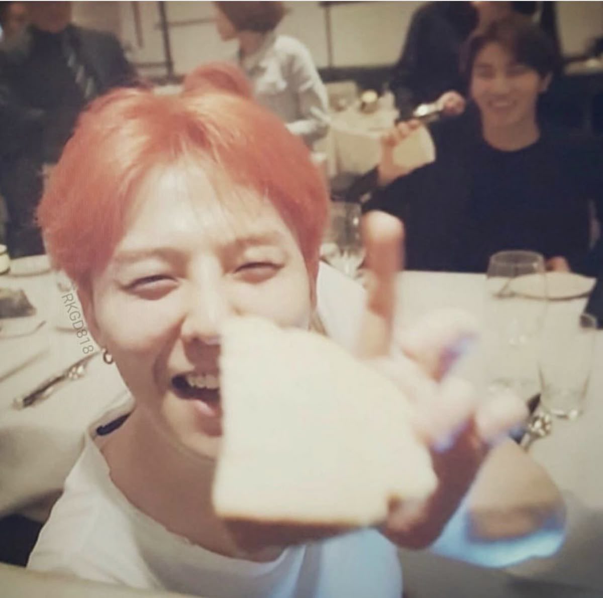 gdgddgddd1's tweet photo. #친해지고_싶다_rt_반모하고_싶다_마음_얘는_내_거야_인용_친해지고_싶은데_말을_못걸겠다_멘션_사랑해_디엠 https://t.co/hxsUzFYePO