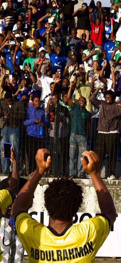 chisomennuji's tweet photo. The neighbours are noisy, we have been here longer. They say.
But we were here first, and we are not letting anyone take it from us, time to show how noisy we can get
This is the Lagos Derby. It isnβt the end of the world. Itβs more than that πππ
#SLFC #letsgosporting #NPFL https://t.co/x7OBmfMNeW