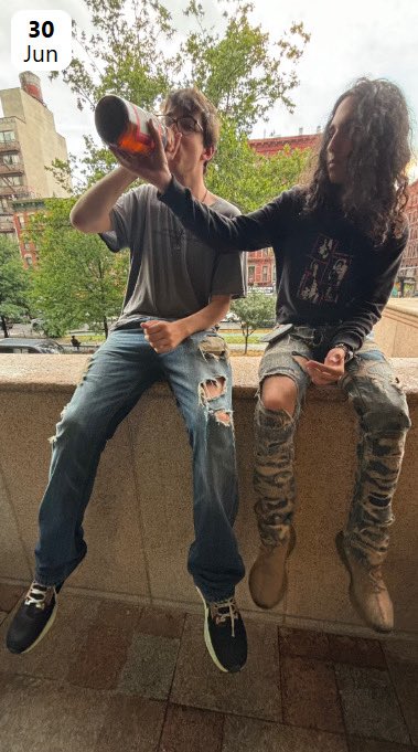 W3PSS's tweet photo. I wonder if bleood knows that I peed myself off some Xans in the 85s he be flexing https://t.co/YKbCRRLanz