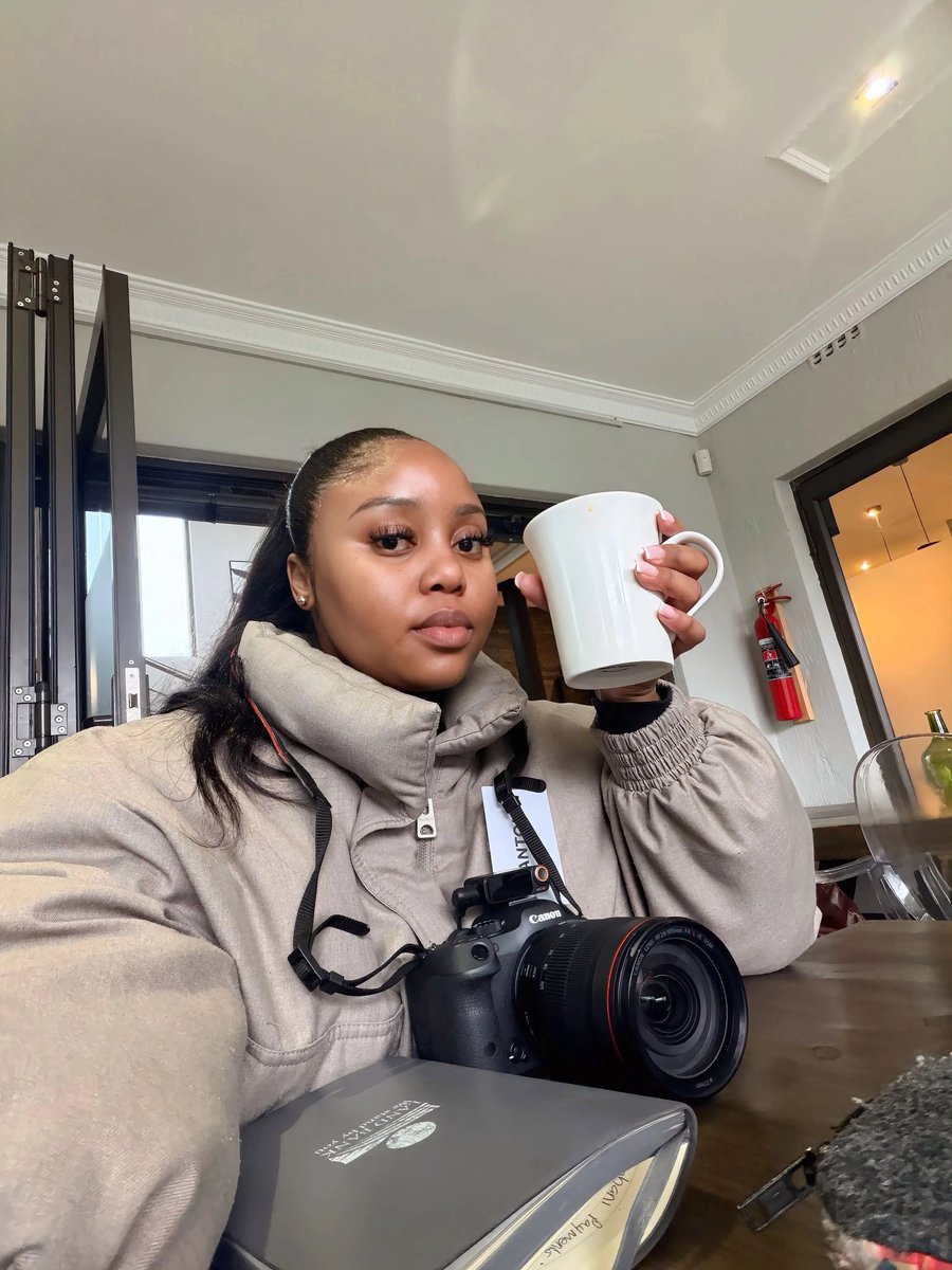 Mantombiii's tweet photo. Tired, but grateful. 🥹 https://t.co/LYLN3TgGYp