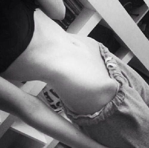 screamopikachu's tweet photo. 🚬 https://t.co/4qyxa6SAHE