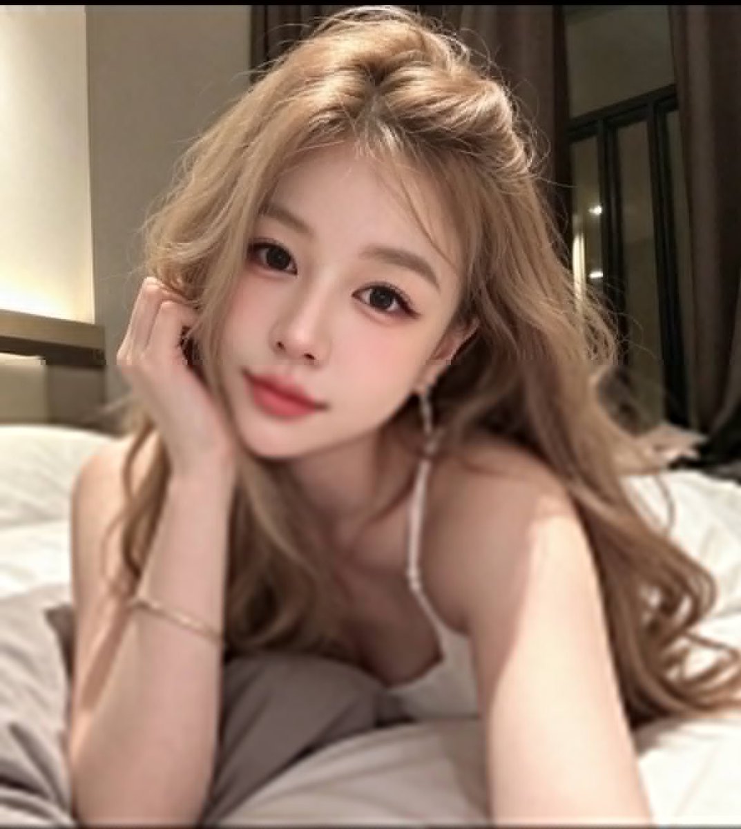 holly80qs7's tweet photo. 男生要打飞机的举手🙋🏻‍♂️

我发X😅
免费福利 https://t.co/I8470qEIpl