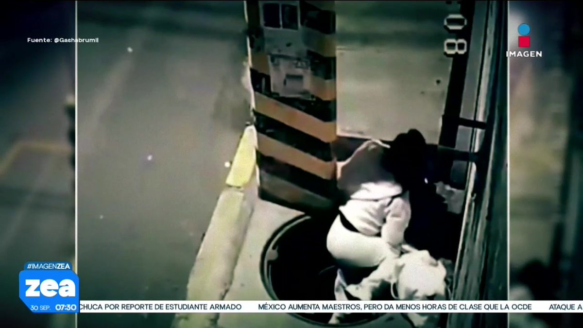 A grainy news broadcast from IMAGEN shows surveillance footage of a person crouched between shelves in what appears to be a store, with Spanish headlines including 'CHUCA POR REPORTE DE ESTUDIANTE ARMADO'.