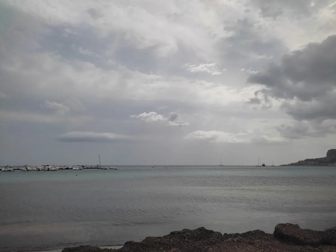 MalukoBeautiful's tweet photo. #sea#travel#landscapephotography#sicily#everinmymind#greysky#naturephotography#natureportraitphotography# https://t.co/WS6PrX2SHo