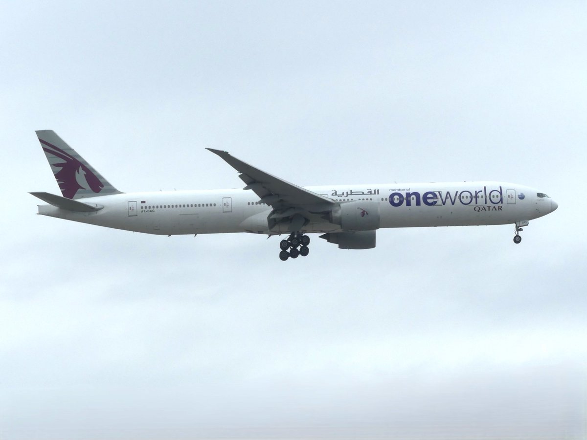 ten_koji1103's tweet photo. 2026/9/23成田国際空港外周にて 34R下り
QRのトリプルセブン
カタール航空 B777-300ER
Oneworld Livery
Qatar Airways
#B777
#QatarAirways
#Oneworld https://t.co/eioJnjfQAg