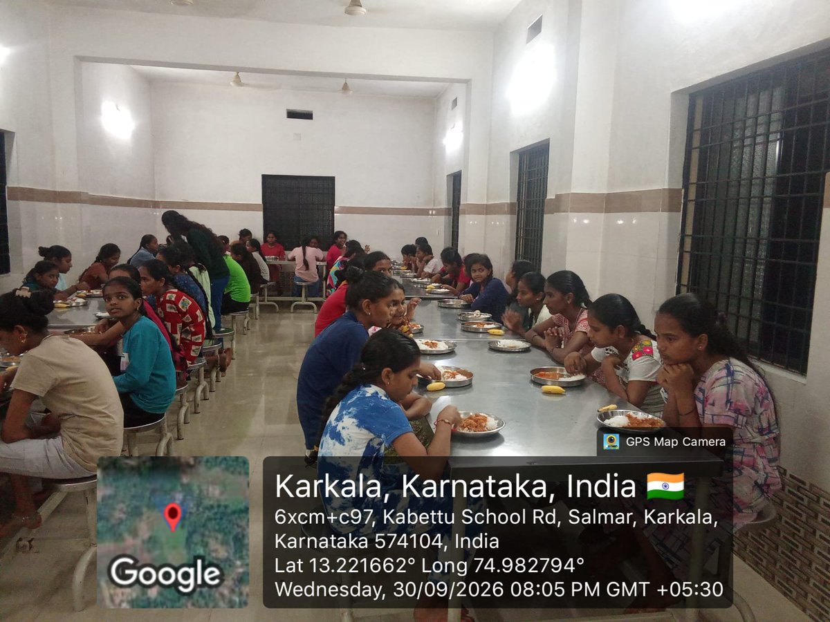 premetricglhst's tweet photo. #SocialWelfare_Karnataka #SocialAudit_SWDmeals dinner 30/9/26 premetric girls hostel karkala https://t.co/mb85vxOh1P