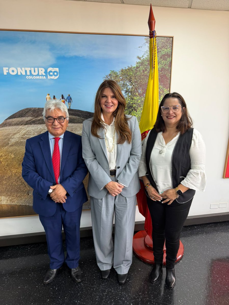 fonturcol's tweet photo. 2/2 La gerente se reunió con @Acoltes para dialogar sobre las necesidades y oportunidades del transporte turístico en Colombia, y con la delegación de @DecameronHotels para identificar acciones que fortalezcan la oferta turística y la articulación entre los sectores público y privado.

En la #PatriaMilagro seguimos #FirmesPorElTurismo.