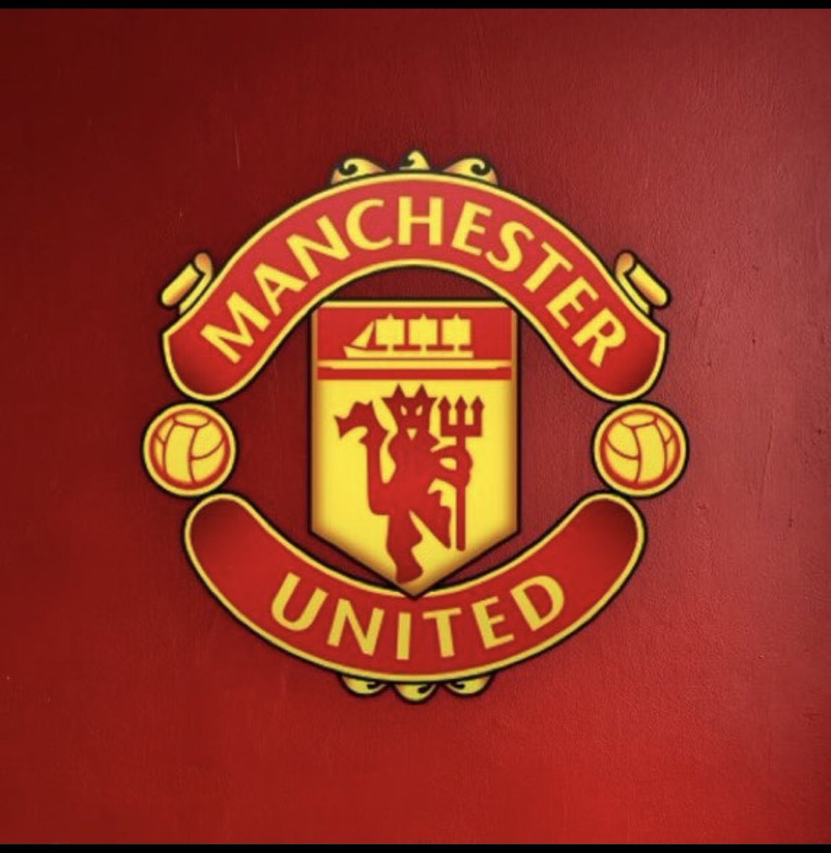 Hemmy_Lfc's tweet photo. 🚨🚨 NEW: Manchester United and Liverpool are working to INCREASE PRESSURE on the Premier League to impose a stronger punishment on Manchester City and pay compensation to affected clubs. [@BBCSport] #mufc https://t.co/BZv6FpUPUE