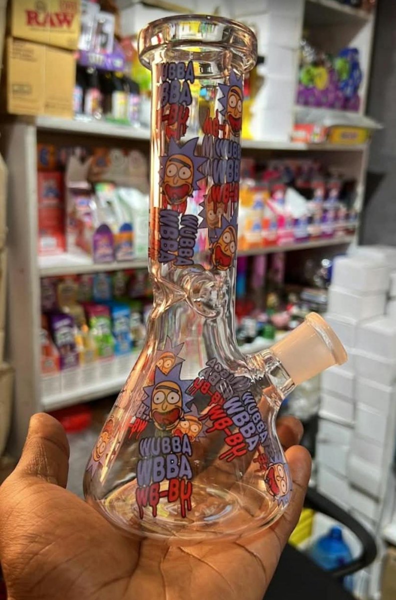 Lokieeees's tweet photo. Clean Your bong https://t.co/Q4P9YV1Ire