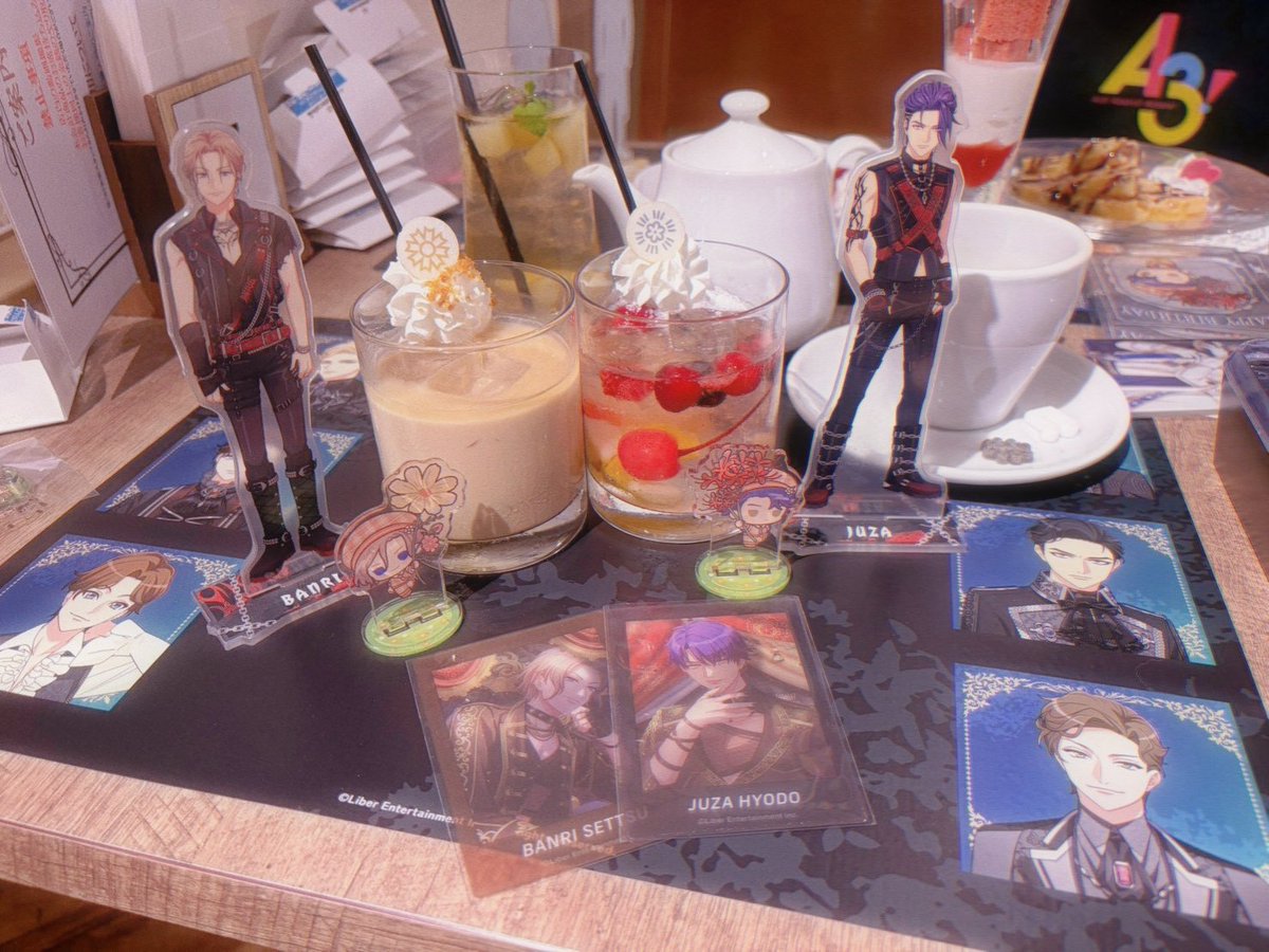 kuro__1111's tweet photo. えすりアニカフェですー‼️
何気に外でえすり推し活初めてだったのではしゃいじゃいました😻
ゆらちゃんといっぱい併せられて幸せ🍀 https://t.co/HjNMUoAZx6