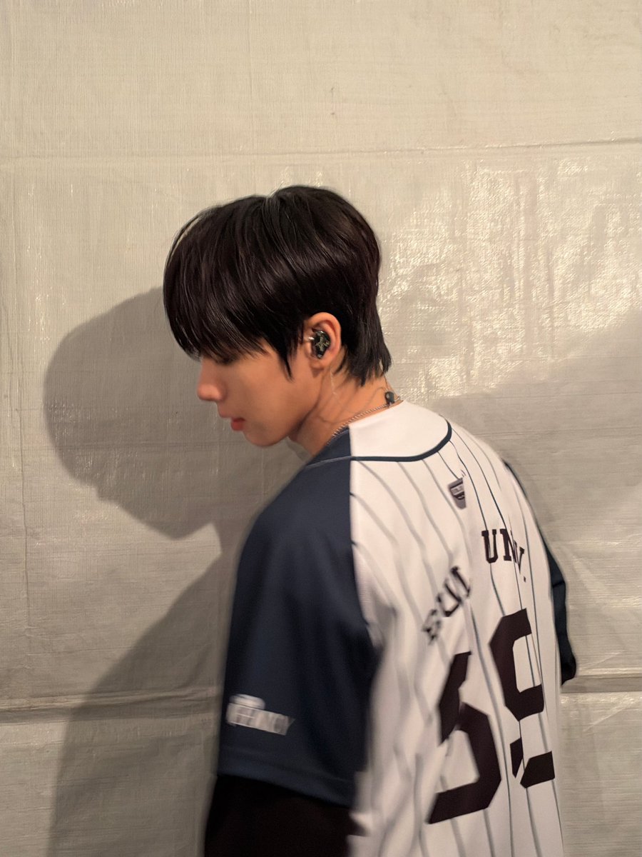 AHOF_official's tweet photo. 을지대🫶나
오늘 저희 아홉과 함께 신나게 즐겨 주셔서 감사합니다!! 힘찬 응원 듣고 힘 얻어가요💪

#AHOF #아홉
#JEONGWOO #서정우 https://t.co/519hWeq7iU