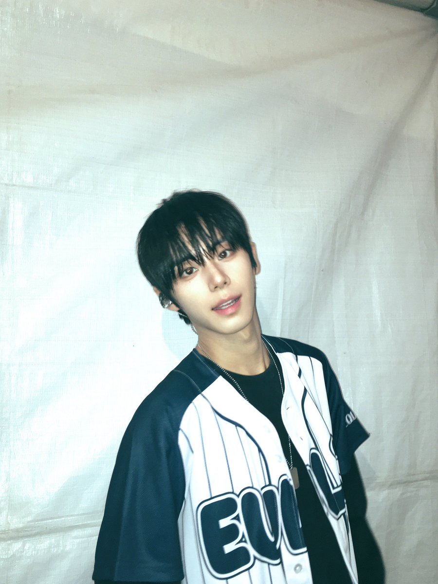 AHOF_official's tweet photo. 을지대🫶나
오늘 저희 아홉과 함께 신나게 즐겨 주셔서 감사합니다!! 힘찬 응원 듣고 힘 얻어가요💪

#AHOF #아홉
#JEONGWOO #서정우 https://t.co/519hWeq7iU