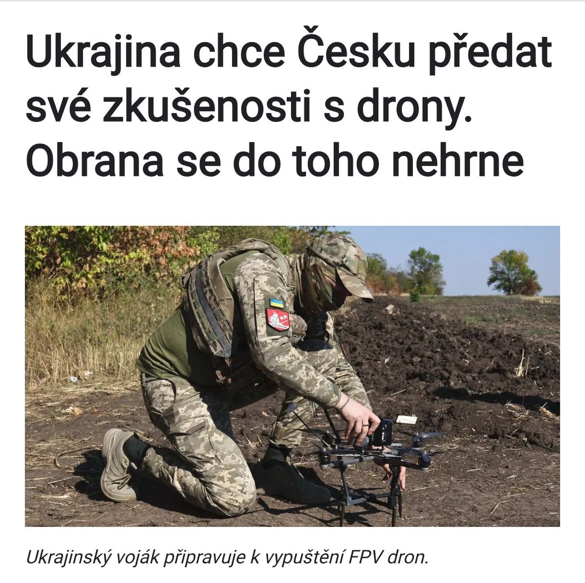 _Roman_Maca's tweet photo. Ukrajinské zkušenosti s obranou proti dronům jsou samozřejmě zásadní pro naši obranu a bezpečnost. Na ministerstvu obrany ale sedí náměstek za SPD Vích, který de facto pracuje pro Kreml a dohlíží na to, abychom byli před Ruskem úplně bezbranní a Rusové měli volnou cestu. 🤷‍♂️ https://t.co/ePZvg1ZWFy