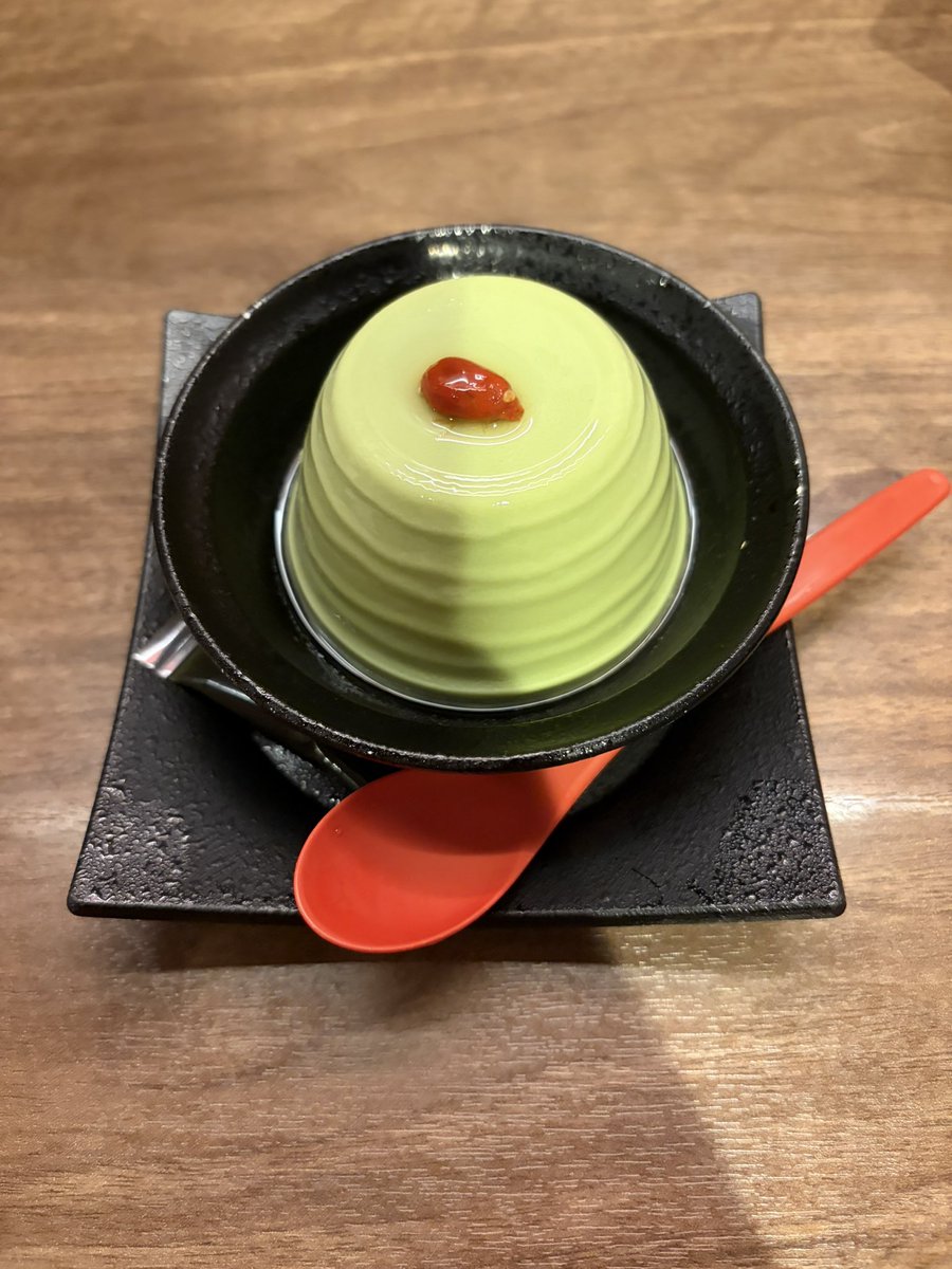 Mf0itx's tweet photo. 久々の一蘭🍜お昼時に50分くらい友達と並んだ😇きくらげ最高👍👍一蘭で甘いもん食べたん初✨️

ガチャ活(●´ϖ`●)
今日の戦利品！
🚃乗る前に走ってガチャしに行った！😂
コンプリ目指そ🥲 https://t.co/mFIRkdZXmt