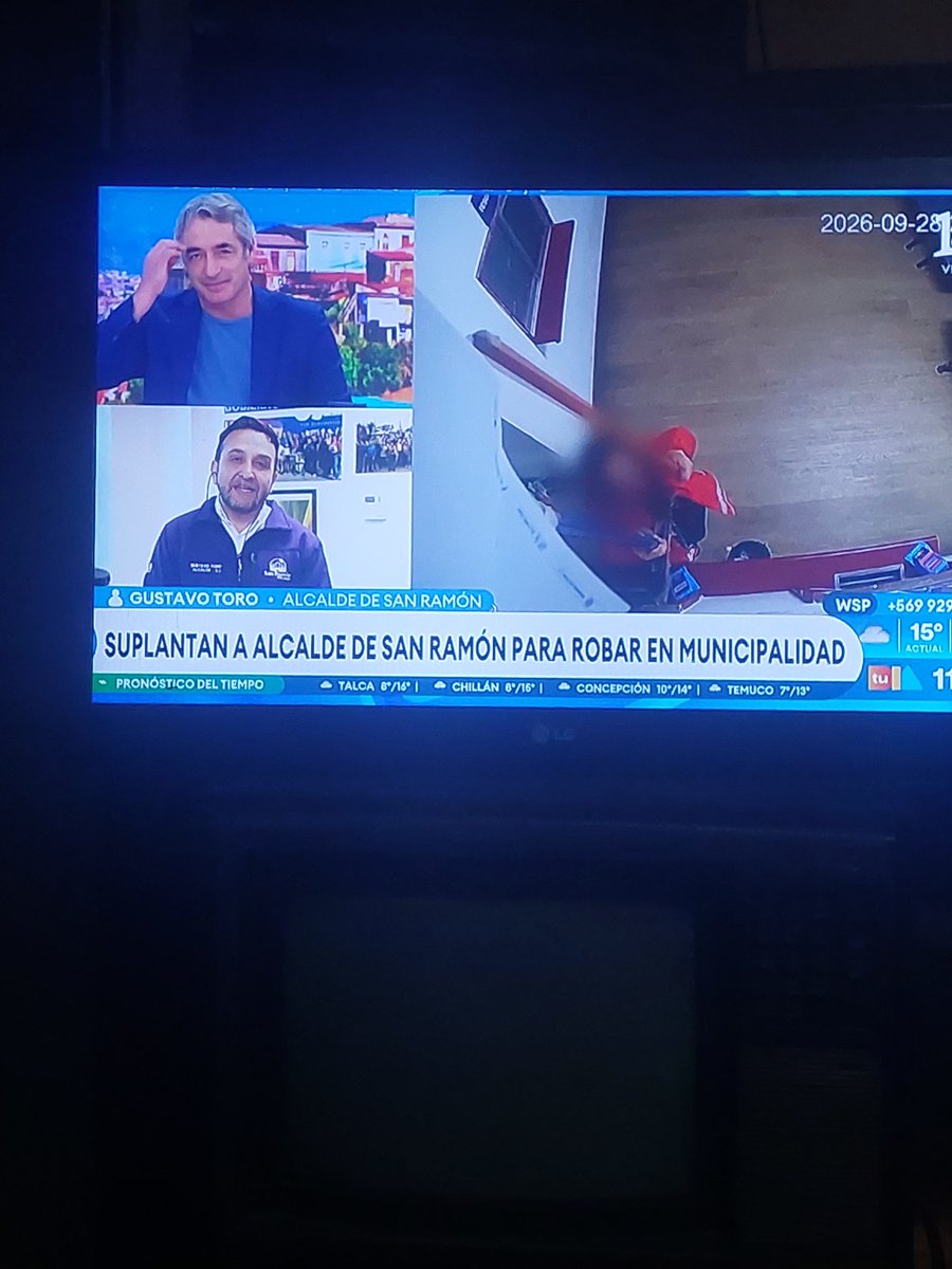 unchilenomas51's tweet photo. Será requisito un CI 2 ptos menos que un mono para ser guardia de una municipalidad o repartición pública?.
Perdón, pero nadie puede ser tan guevón.
En esto hay colusión de los guardias si o si.
#Tudia13
@Tudia13 https://t.co/gKoDwNRIvQ