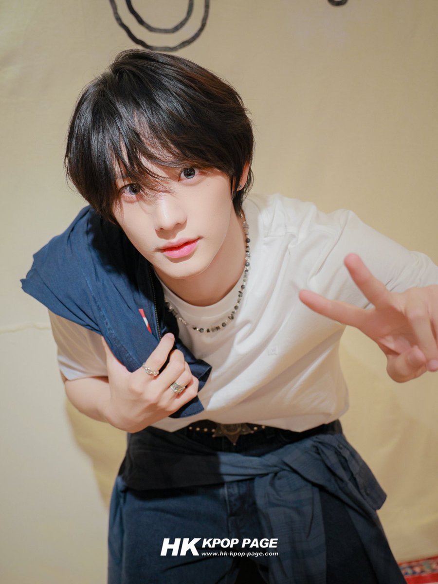 hk_kpop_page's tweet photo. 韓星來港📸LIVE RECAP #XODIAC  #SING #麥駿昇 #李傲賢 #LEO 

LEVI’S EVENT
📍銅鑼灣禮頓中心
page📰2026.09.30

 https://t.co/VURmrl71Cu https://t.co/LC6ERzLz2d