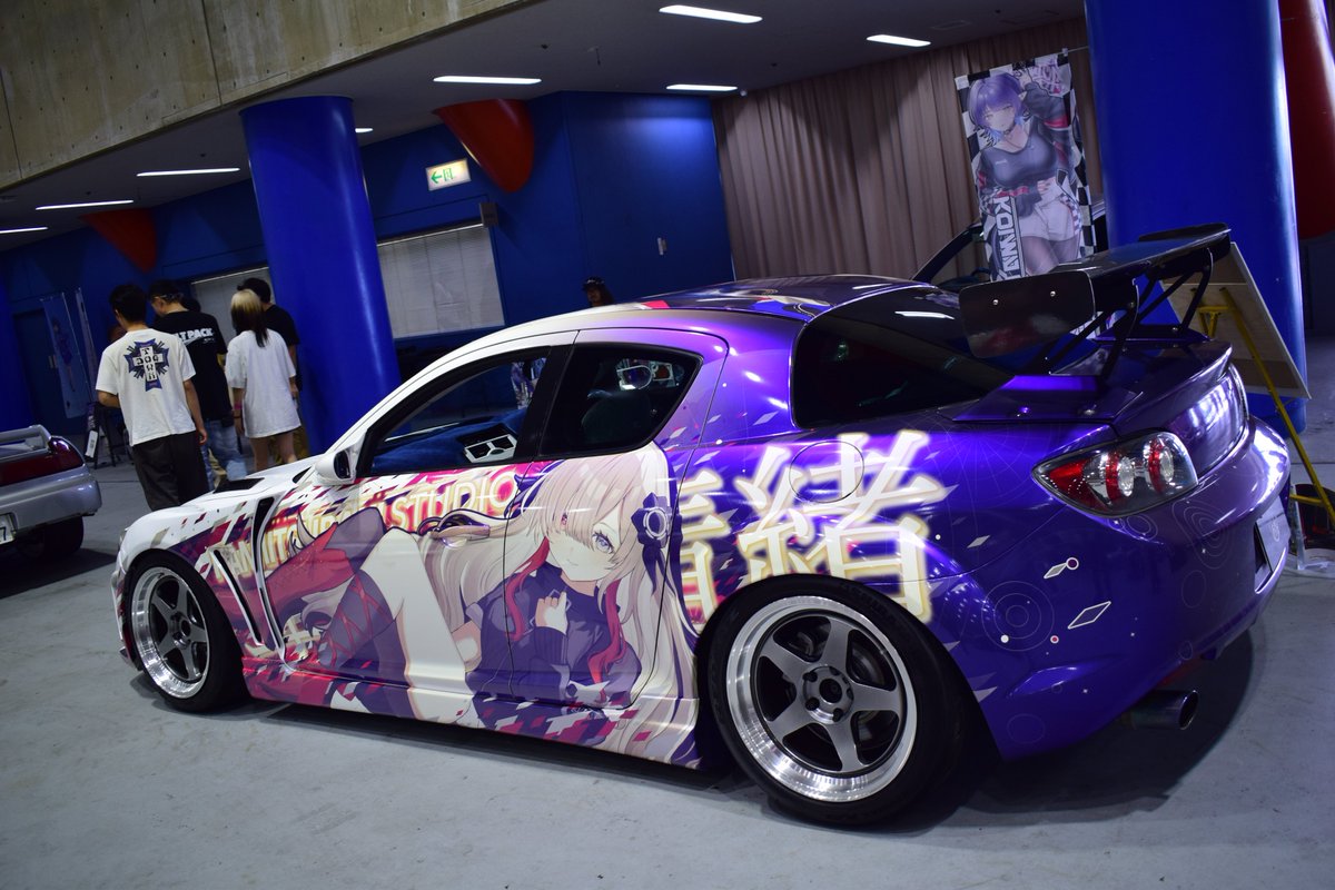 tatsu_SE3P's tweet photo. やっぱ痛車っていいな
神椿で、ﾆｮﾆｮで別格の痛車作りたくて今の作ったけど、本当に自分で見てもだいぶ満足出来て良い
色替えにイラスト、裁縫とか全部自分で『ﾆｮﾆｮのマルチな活動の表現』の為にやったけど楽しかったな
まだ辞めないし常に深化し続けて椿の痛車で一番になりたいよね https://t.co/x1ZsIEvPa4