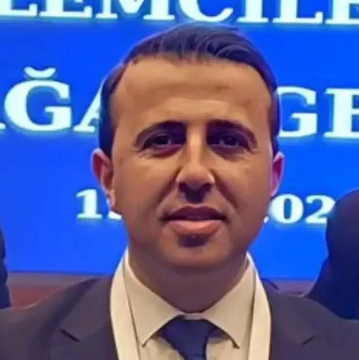 bpthaber's tweet photo. Gözaltına alınan TFF Faal Hakemler Derneği Başkanı Ferdi Karadoruk'un Whatsapp hesabında çocuk istismarı görüntüleri bulundu. (Burak Doğan) https://t.co/Z0akLeJGcn