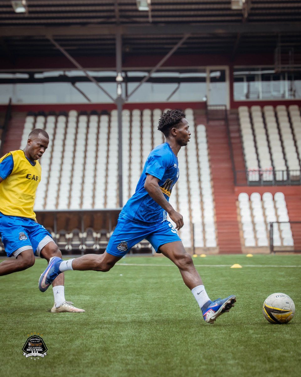 TPMazembe's tweet photo. #InsideTPM 
Après leur participation au #TournoiPreSaison20262027, les #Corbeaux continuent avec des séances spécifiques à  Kamalondo 📸⤵️ https://t.co/AUHOyyEsQx