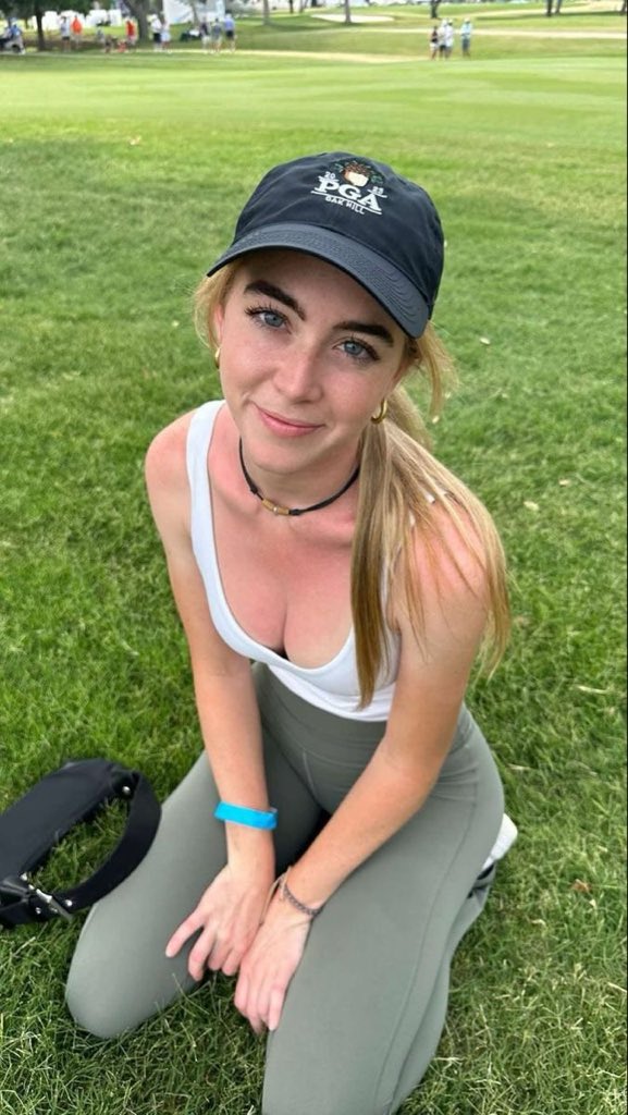 talktoxgrace's tweet photo. Your Favorite Golfers 7
Feel free to follow
and send me message
#golf #gracecharis
#golfing #golfer https://t.co/pCdBa5WY7f
