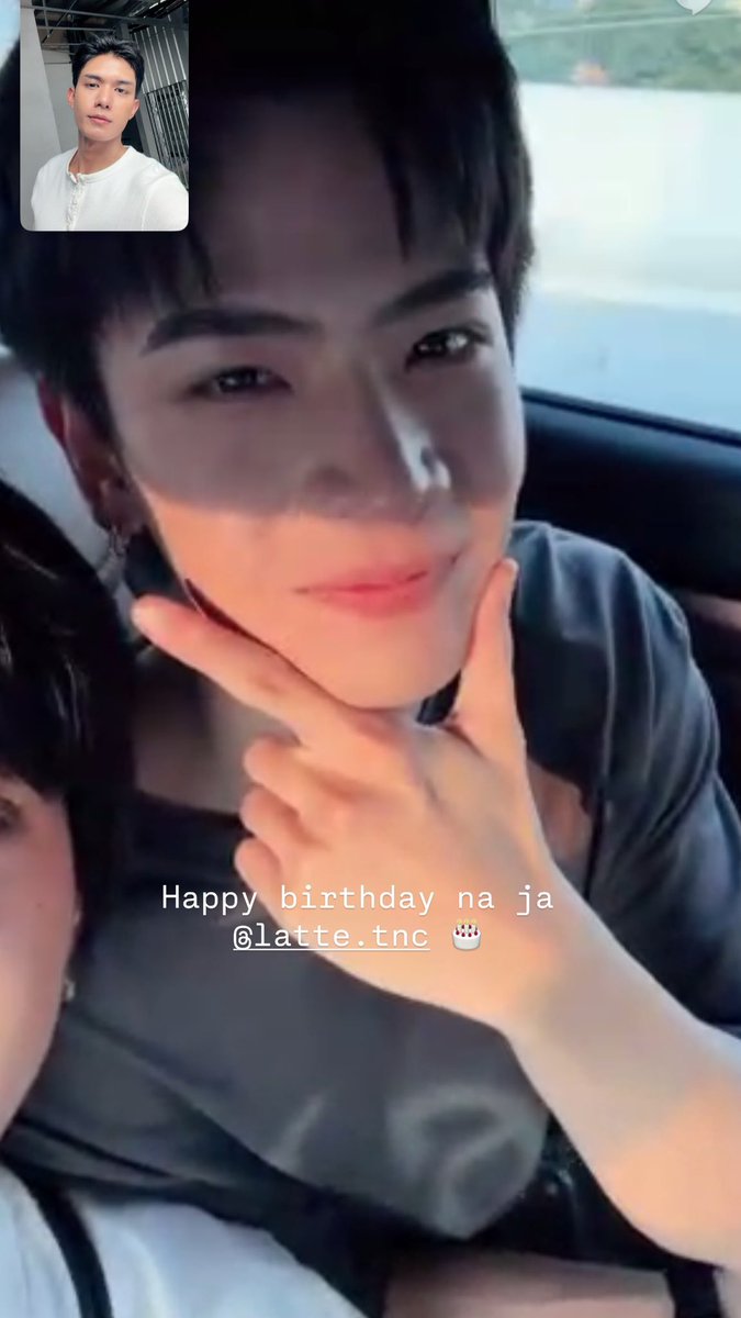 mumubibie's tweet photo. เจ้คิมชีซบได้ซบจริงๆ ไม่เคยทิ้งโอกาสของตัวเองให้เสียเปล่า ไขว่คว้าจนได้(เต้)มา(เป็นแฟน) https://t.co/DK1l5VruMG
