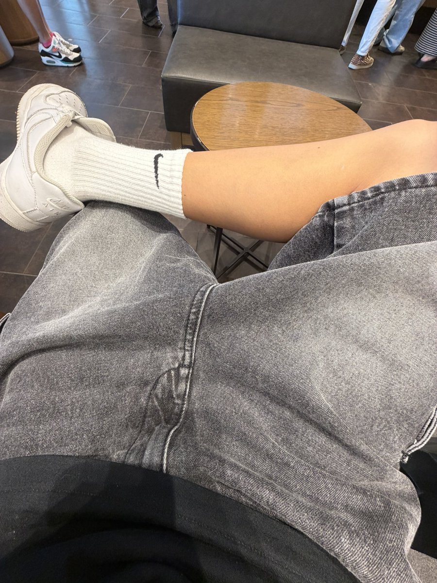 2bcza's tweet photo. 友達ほしい https://t.co/ui81JYKbrj