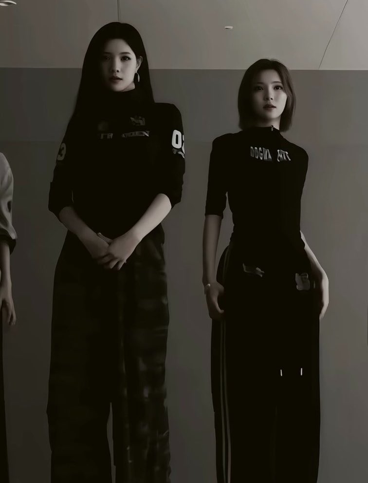 picscjiwoo's tweet photo. this duo aura >>>> https://t.co/w2rERWzK0k
