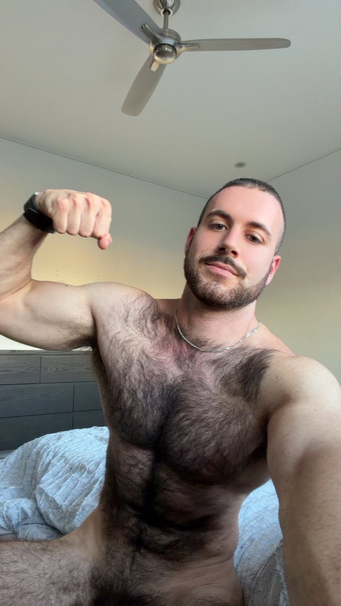Bentzfit's tweet photo. Talk to me if you’re 🏳️‍🌈 👇🏻
https://t.co/NgNBa54ACP https://t.co/0m17Vov9RX