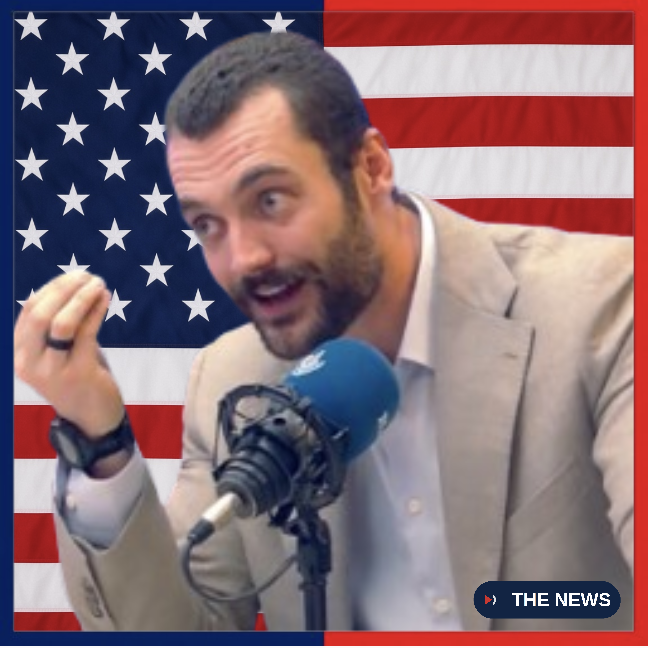 thenews_fr's tweet photo. 🇫🇷🇩🇿 CYNISME — Sur Radio J, Louis Sarkozy accuse @RoyalSegolene de « trahison » pour avoir, en Algérie, « critiqué l’État français et le colonialisme ».

🇺🇸  Rappelons que L. Sarkozy tweetait en 2015 être « fier d’être patriote américain et pas français ». Et qu’il a ensuite choisi d’être naturalisé américain en 2023, puis de rejoindre l’armée de ce pays étranger, à laquelle il a prêté serment de « lui garder foi et ALLÉGEANCE » et de « s’opposer aux ennemis, étrangers et intérieurs ».