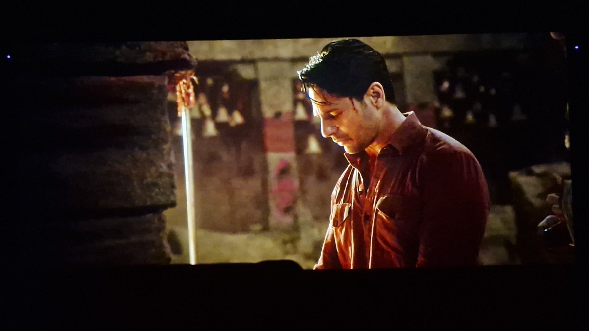 sanjayy270's tweet photo. The sheer authority Sid commands on screen makes this theatrical journey completely captivating #SidharthMalhotra #TheVvaan @sidmalhotra he effortlessly draws you right into the emotional core https://t.co/JNahrMr9id