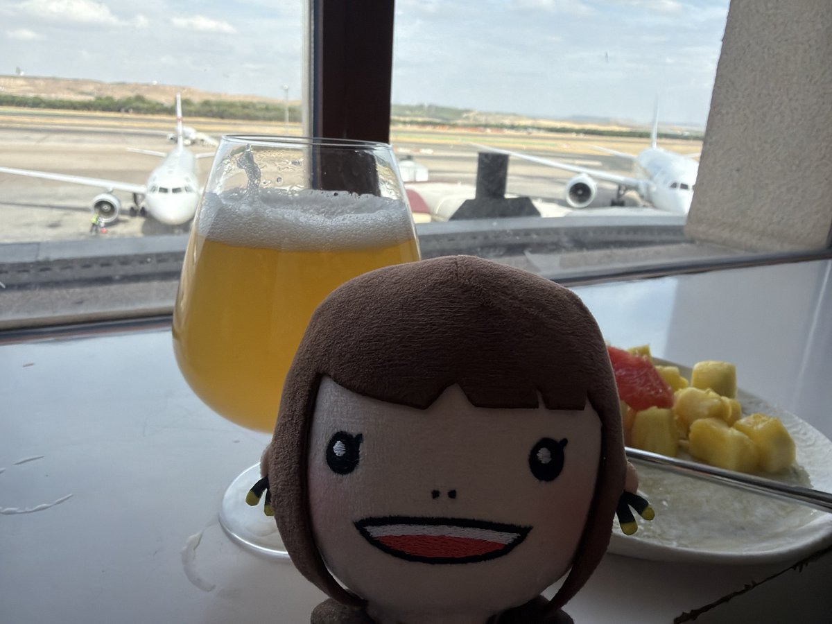 MegamiMayn's tweet photo. clara beer https://t.co/ujSndlRHec