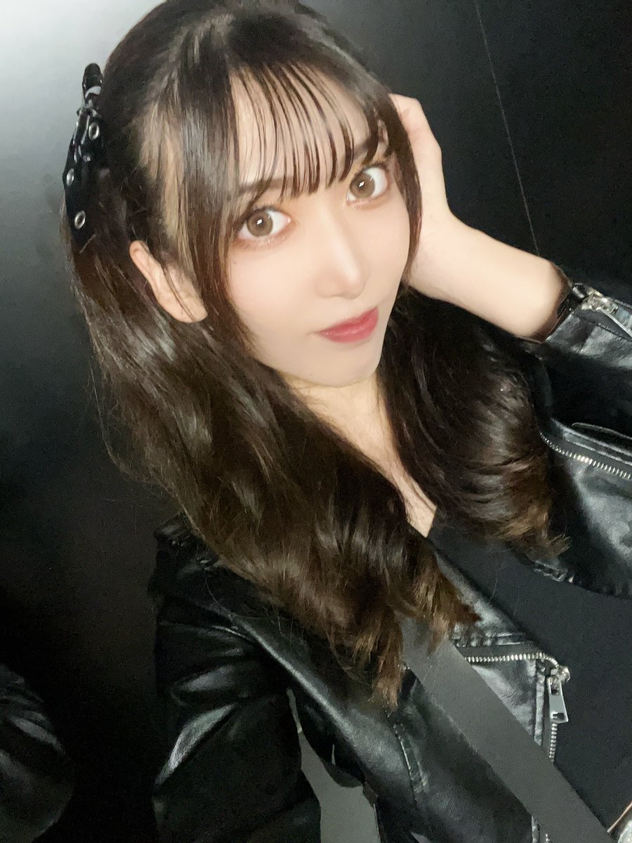 JJ__TSUBASA's tweet photo. #GRockParty 📍下北沢ReG
ありがとうございました❕

平日にも関わらずたくさんの人で最高にアツいライブでした❤️‍🔥

明日からは #JiggyJade メンバー全員が出演する舞台、 #花火が咲く前に 本番🎇
ライブとはまた違った私たちをぜひ見に来てください✨️
🎫 https://t.co/PrY5TjACsB https://t.co/LCExxKJ6fp