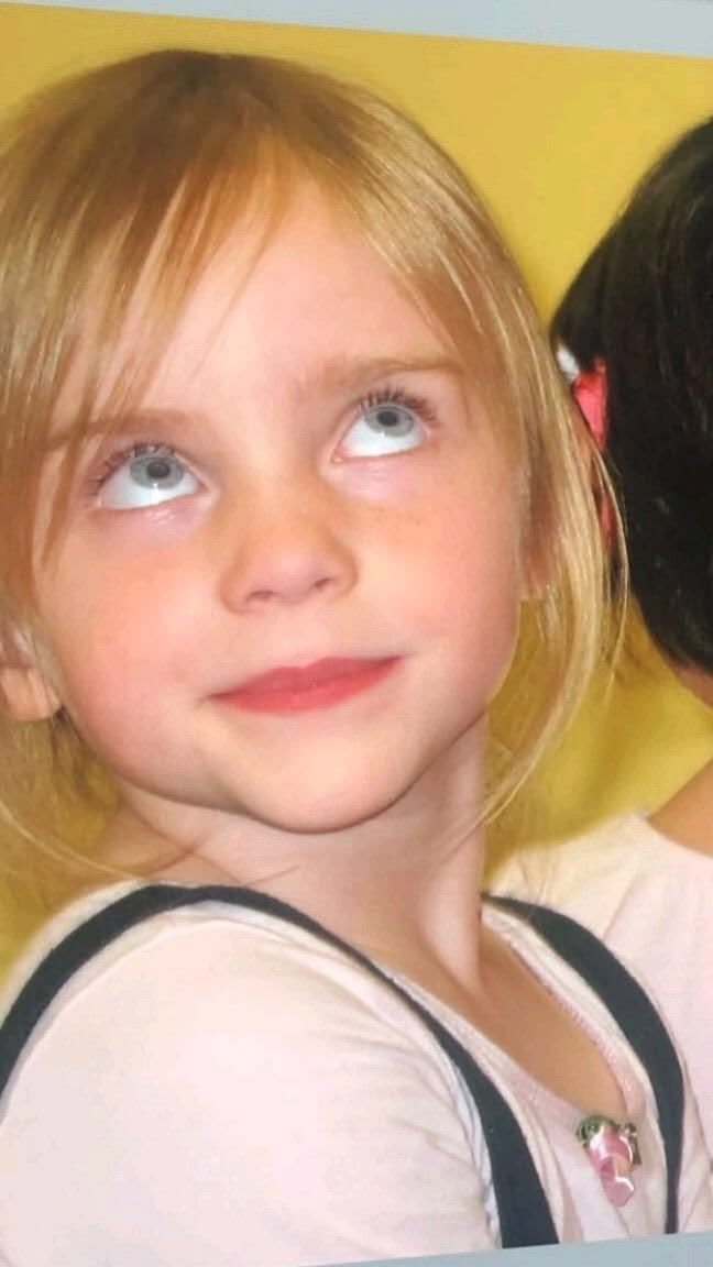 selestesl's tweet photo. little Billie was literally the cutest kid ever🥹 https://t.co/5hktyWYs4A