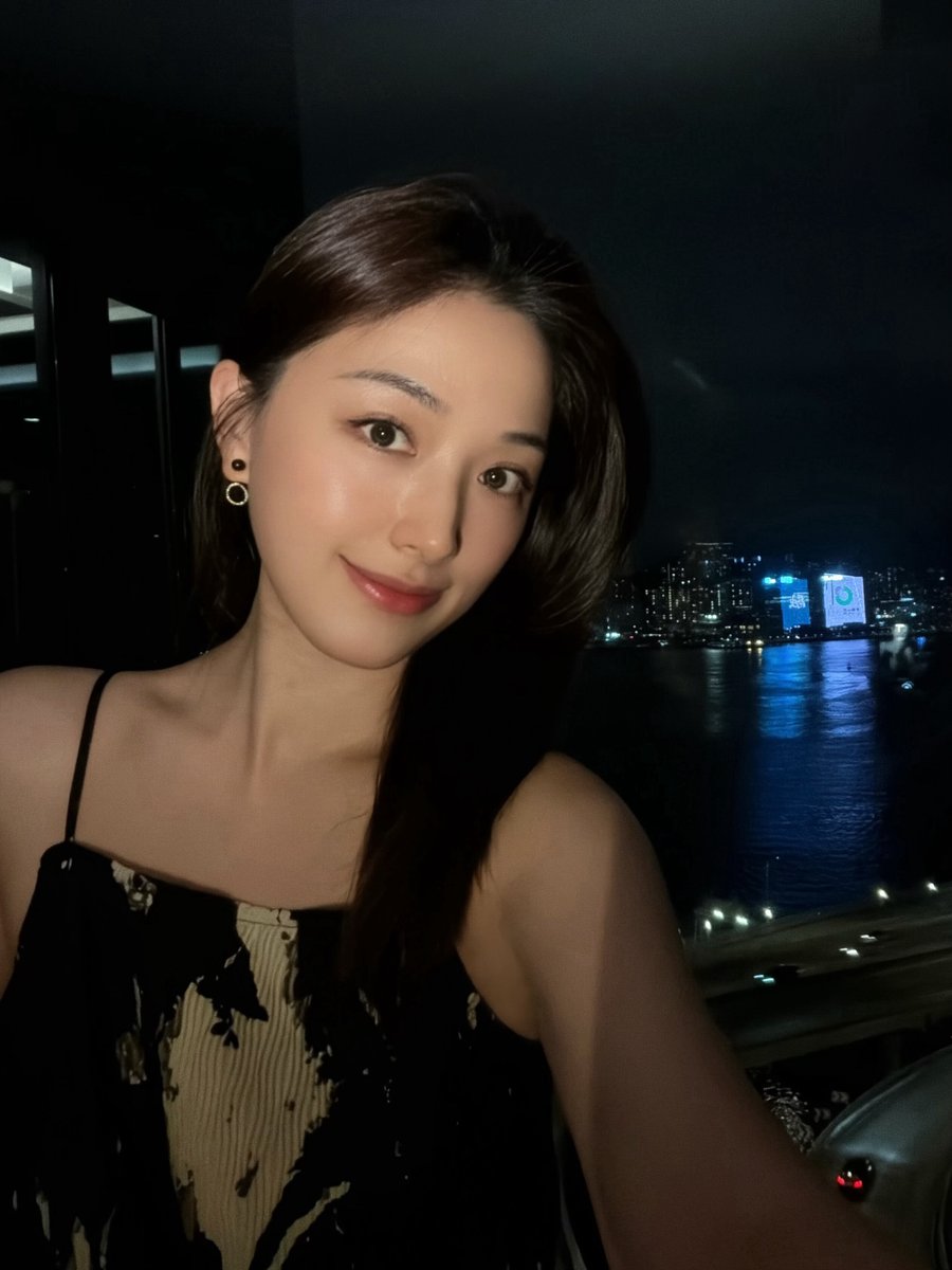 eemn77's tweet photo. 重新回归x，继续分享我生活的另一面，不知道还有没有老粉记得我？ https://t.co/MTb5guMllT