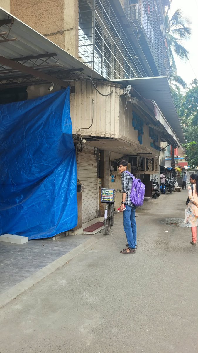 MizanSpeaks's tweet photo. 📍 Mayur Hotel, Gautam Apartment, Juhu Road, Santacruz West

Alleged unauthorised extension and structural alterations, including removal of external walls, beams and columns, without required permission.

⚠️ Requesting BMC to inspect the premises and take necessary action.

@mybmc @mybmcWardHW @mybmcInfra 
@Santacruz_PS 

#BMC #MCGM #MayurHotel #GautamApartment #SantacruzWest #JuhuRoad