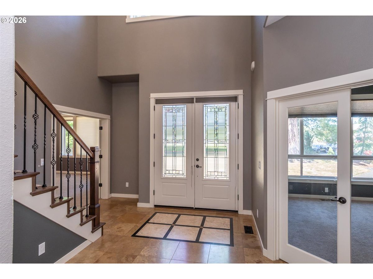 JulieBancroft5's tweet photo. How about this 4 bed, 2.50 bath home in a private neighborhood? #Roseburg #RealEstate

Please reach out with any questions or if you'd like to know more details at 541-680-1484! https://t.co/S0L6saYemx