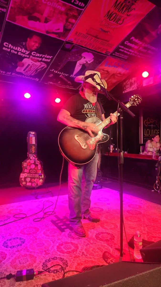 dallasmoore's tweet photo. Cincinnati, Ohio TONIGHT! 
@knottypinerocks 7pm - 
My last local show til December for Pine Time. 
Don't you DARE miss it! 
#outlawcountry https://t.co/QikLV2ti5Z
