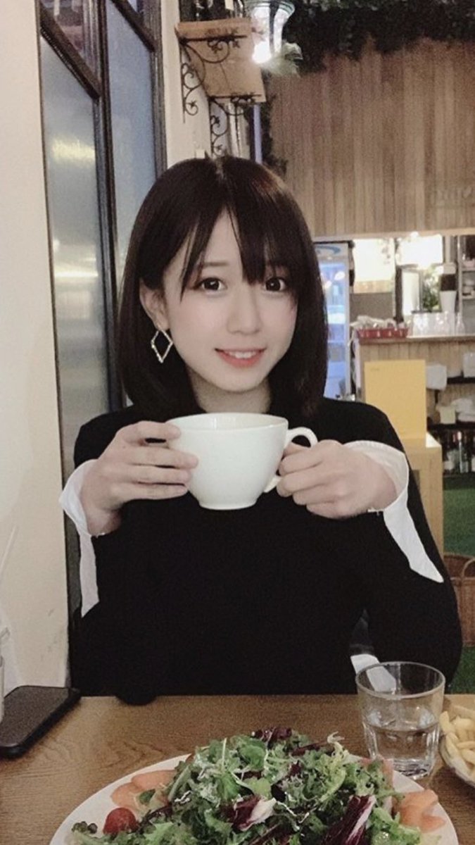 yami_channel624's tweet photo. 今日は『国際コーヒーの日（International Coffee Day）』

コーヒーはリラックスや疲労回復効果があるんだって☕️

yamiちゃんとゆっくりコーヒーを飲みながら、カフェデートしたいな👫💓

#10月1日
#国際コーヒーの日
#yami
#yamily
#推し事
@chanbaekkailu1 https://t.co/x5bW2c5mJN