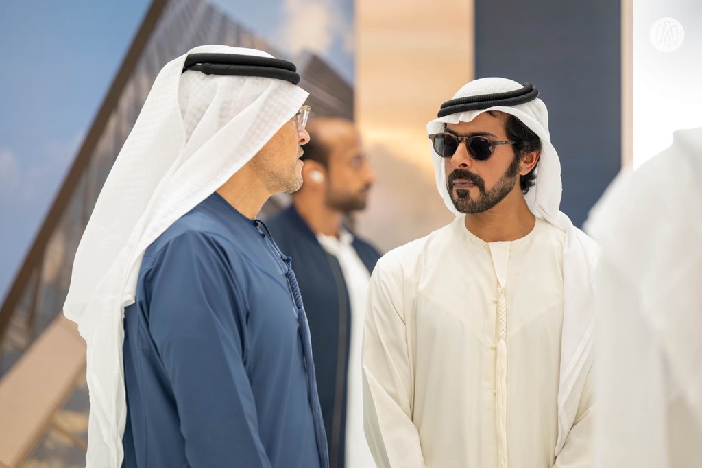ADMediaOffice's tweet photo. خالد بن محمد بن زايد يزور معرض جودة الحياة والاستثمار (ليفكس 2026)؛ وسموّه يقوم بجولة تفقدية في المعرض شملت أجنحة عدد من الجهات والشركات الوطنية المشاركة، ويطّلع خلالها على عدد من المشاريع والمبادرات المبتكرة في تخطيط مدن المستقبل. https://t.co/wczXx7o9a1
